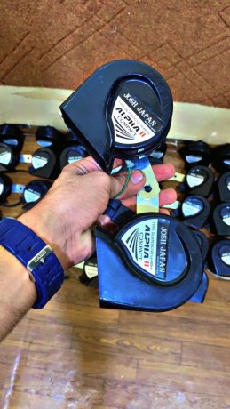 josh-japan-alpha-horns-big-0