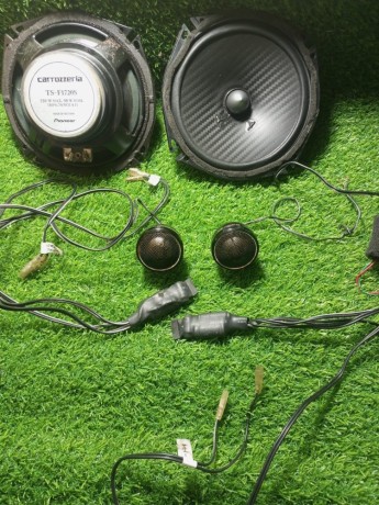 pioneer-premium-65-inch-speakers-big-1