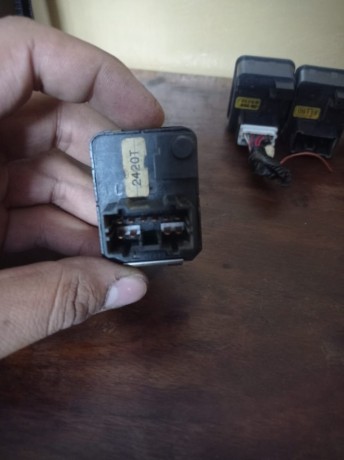 honda-civic-1996-2000-side-mirror-switch-big-1