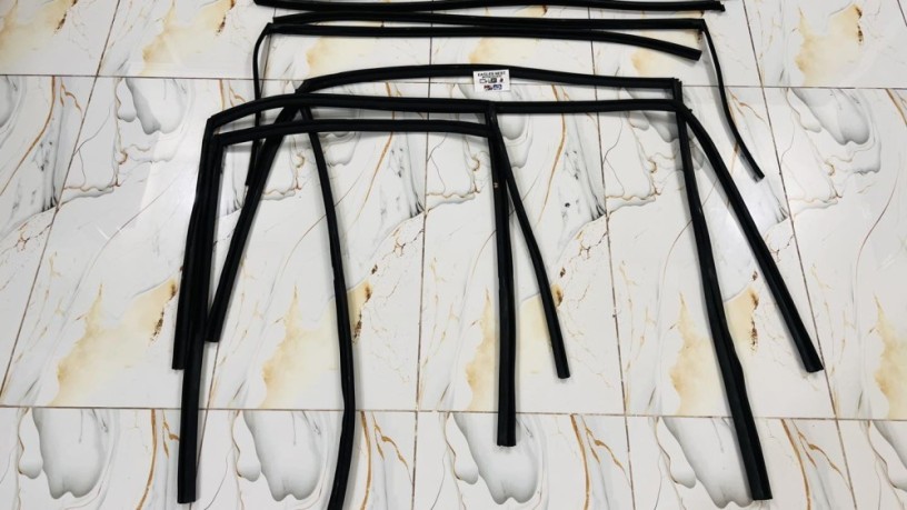 honda-civic-ek-door-rubber-seals-complete-set-big-1